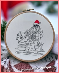 Stickdatei Santa Lines in 7...