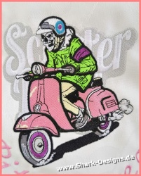 Scooter Skull Stickdatei in...